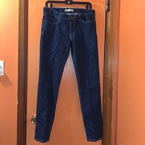 LEVIS Blue jeans women size 31w x 32L